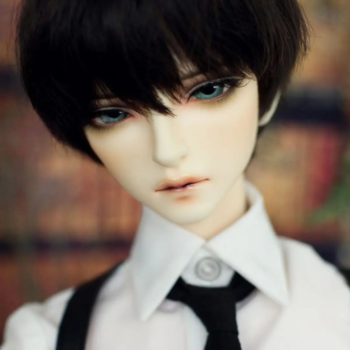 and Charming Eyed Resin Figure - đánh giá và giá Beauty Makeup Sale