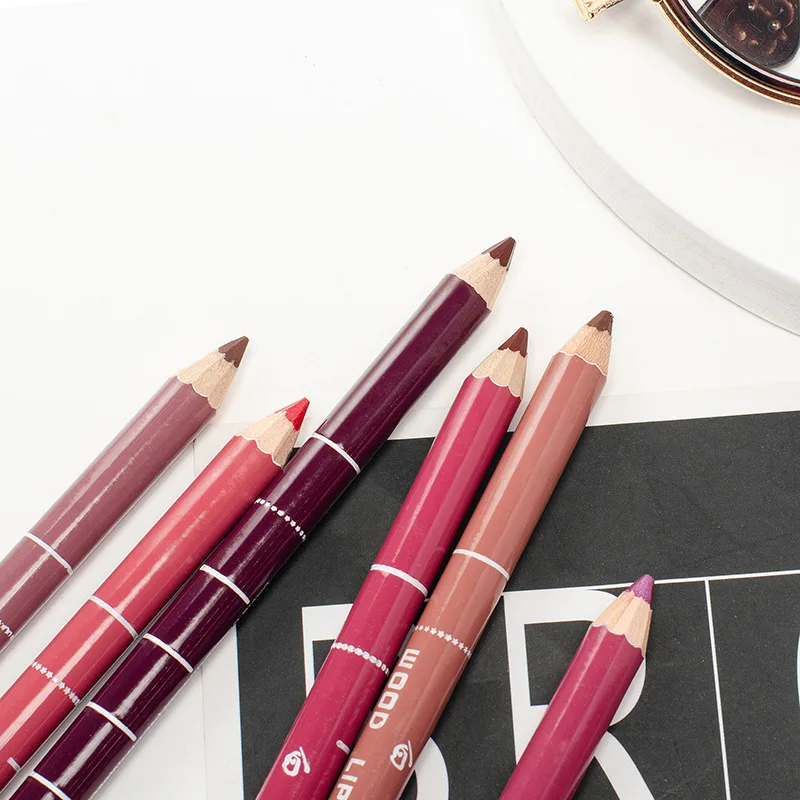 Colored Lip Liner Pencil Black - đánh giá và giá Beauty Flower Makeup